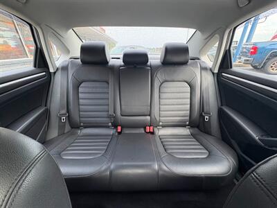 2018 Volkswagen Passat 2.0T SEL Premium   - Photo 8 - Frederick, MD 21702