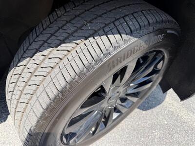 2024 Cadillac Escalade ESV Premium Luxury   - Photo 19 - Frederick, MD 21702