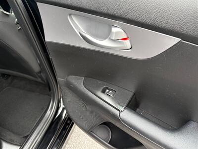 2023 Kia Forte LXS - Photo 34 - Frederick, MD 21702