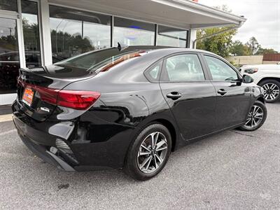 2023 Kia Forte LXS - Photo 24 - Frederick, MD 21702