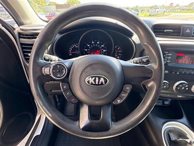 2015 Kia Soul   - Photo 8 - Frederick, MD 21702