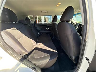 2015 Kia Soul   - Photo 20 - Frederick, MD 21702