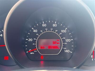 2015 Kia Soul   - Photo 4 - Frederick, MD 21702