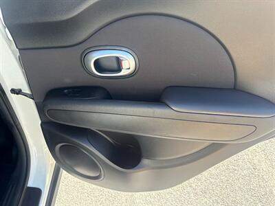 2015 Kia Soul   - Photo 19 - Frederick, MD 21702