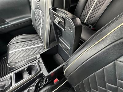2017 Toyota Tacoma SR V6   - Photo 33 - Frederick, MD 21702