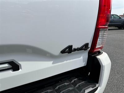 2017 Toyota Tacoma SR V6   - Photo 10 - Frederick, MD 21702