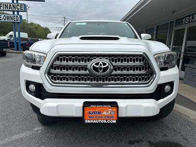 2017 Toyota Tacoma SR V6   - Photo 5 - Frederick, MD 21702