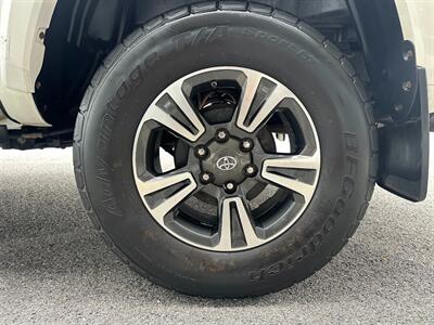 2017 Toyota Tacoma SR V6   - Photo 49 - Frederick, MD 21702