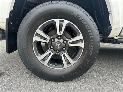 2017 Toyota Tacoma SR V6   - Photo 47 - Frederick, MD 21702