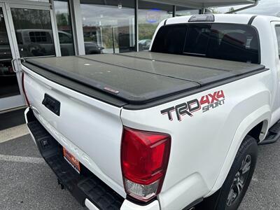 2017 Toyota Tacoma SR V6   - Photo 8 - Frederick, MD 21702