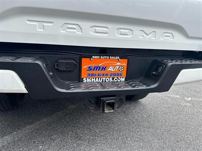 2017 Toyota Tacoma SR V6   - Photo 12 - Frederick, MD 21702