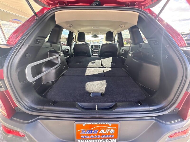 2016 Jeep Cherokee Limited photo 3