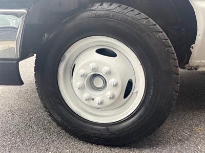 2017 Ford E-350 SD   - Photo 24 - Frederick, MD 21702