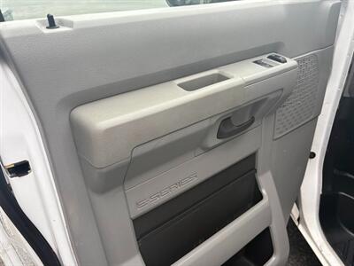 2017 Ford E-350 SD   - Photo 48 - Frederick, MD 21702