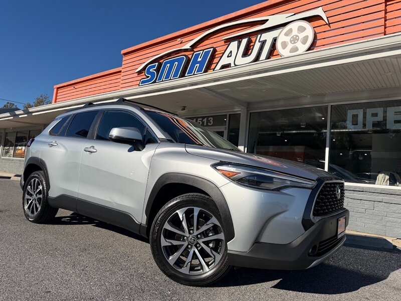 2022 Toyota Corolla Cross XLE  