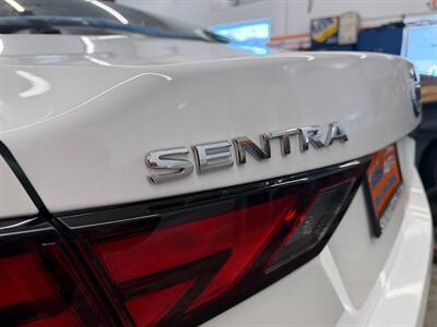 2022 Nissan Sentra SV   - Photo 2 - Frederick, MD 21702