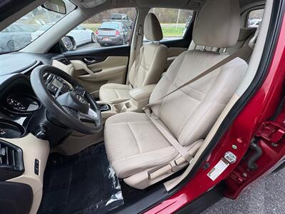 2017 Nissan Rogue S - Photo 8 - Frederick, MD 21702