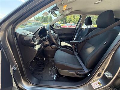 2024 Nissan Kicks S   - Photo 4 - Frederick, MD 21702