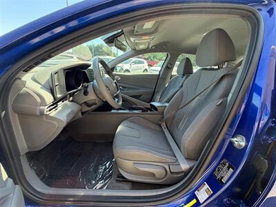 2021 Hyundai ELANTRA SEL   - Photo 4 - Frederick, MD 21702