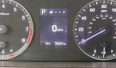 2017 Hyundai SONATA   - Photo 4 - Frederick, MD 21702