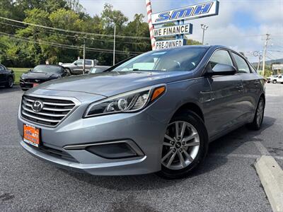 2017 Hyundai SONATA   - Photo 11 - Frederick, MD 21702