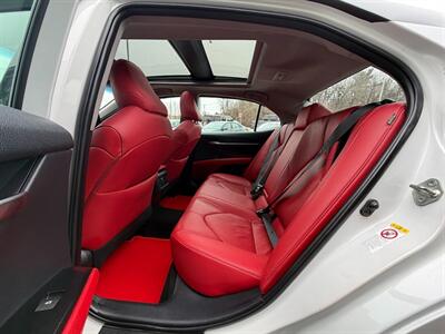 2019 Toyota Camry XSE   - Photo 19 - Frederick, MD 21702