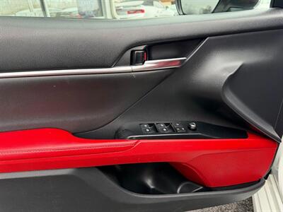 2019 Toyota Camry XSE   - Photo 17 - Frederick, MD 21702