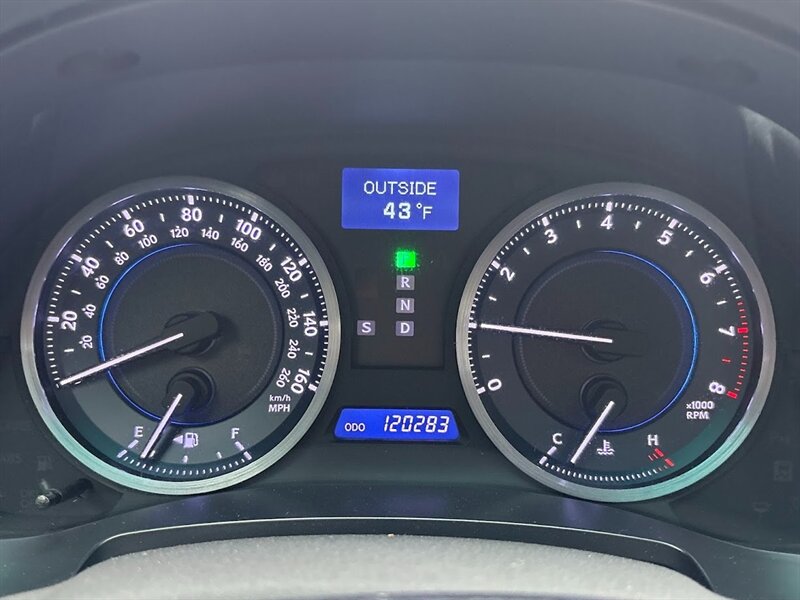 2011 Lexus IS 250 photo 3