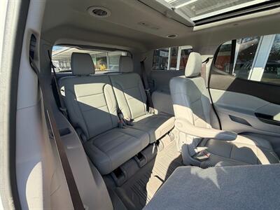 2019 GMC Acadia SLT-2 - Photo 17 - Frederick, MD 21702