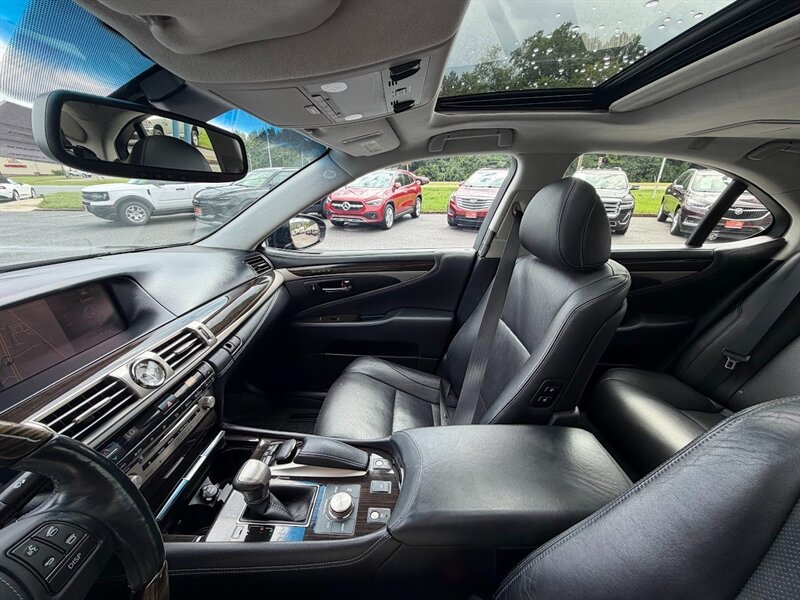 2013 Lexus LS 460  