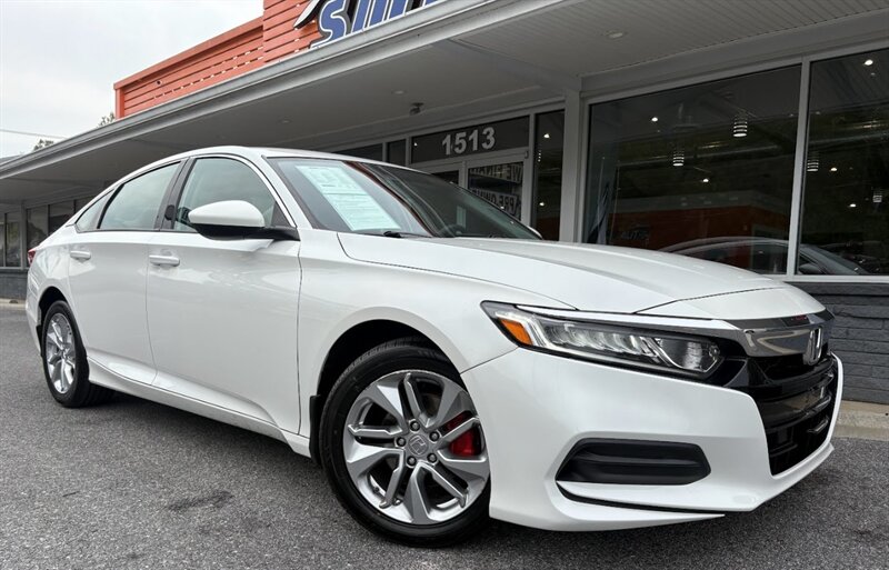 2019 Honda Accord LX photo 4