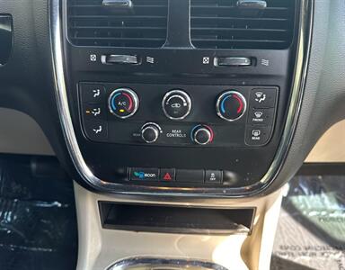 2019 Dodge Grand Caravan SXT   - Photo 29 - Frederick, MD 21702