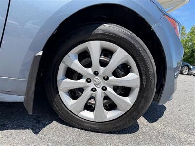 2021 Toyota Corolla LE   - Photo 32 - Frederick, MD 21702