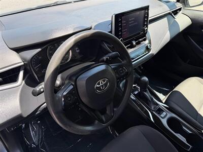 2021 Toyota Corolla LE   - Photo 2 - Frederick, MD 21702