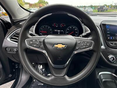 2020 Chevrolet Malibu LT   - Photo 12 - Frederick, MD 21702