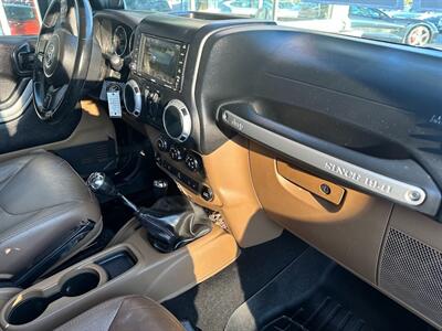 2014 Jeep Wrangler Sahara   - Photo 31 - Frederick, MD 21702