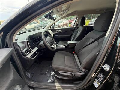 2023 Kia Sportage LX - Photo 3 - Frederick, MD 21702