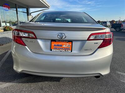 2014 Toyota Camry SE   - Photo 9 - Frederick, MD 21702