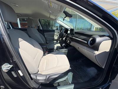 2019 Kia Forte LXS   - Photo 21 - Frederick, MD 21702
