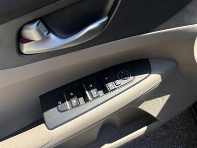 2019 Kia Forte LXS   - Photo 16 - Frederick, MD 21702