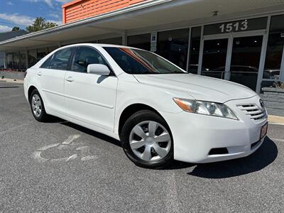 2009 Toyota Camry LE   - Photo 5 - Frederick, MD 21702