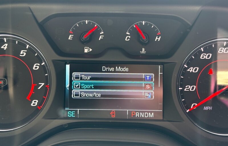 2017 Chevrolet Camaro 2LT photo 22