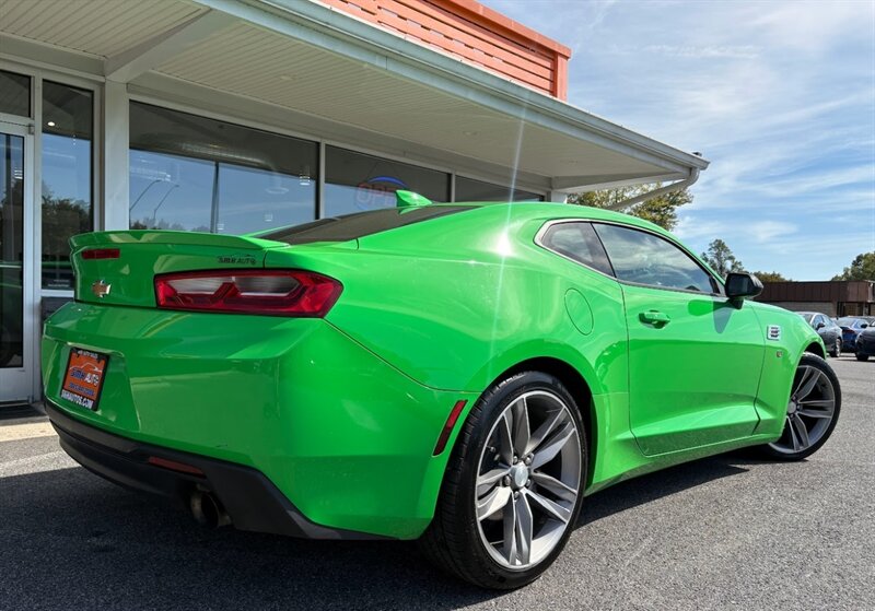 2017 Chevrolet Camaro 2LT photo 24