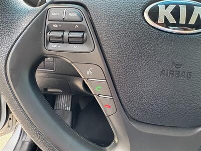 2018 Kia Forte LX   - Photo 18 - Frederick, MD 21702