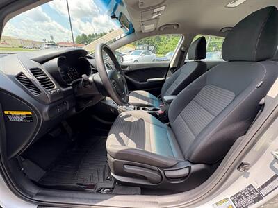 2018 Kia Forte LX   - Photo 3 - Frederick, MD 21702