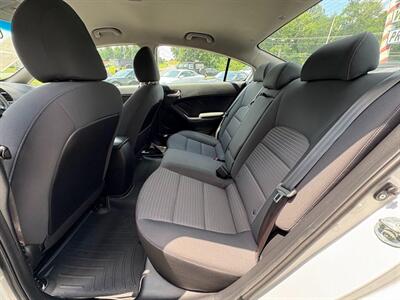 2018 Kia Forte LX   - Photo 14 - Frederick, MD 21702