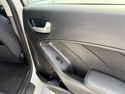 2018 Kia Forte LX   - Photo 25 - Frederick, MD 21702