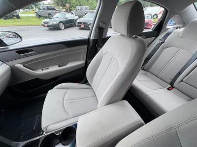 2018 Hyundai SONATA SEL - Photo 21 - Frederick, MD 21702