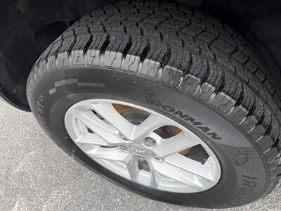 2023 Jeep Grand Cherokee Laredo   - Photo 49 - Frederick, MD 21702