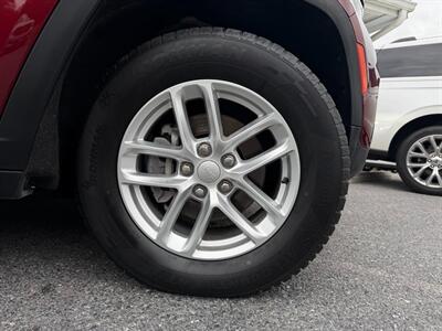 2023 Jeep Grand Cherokee Laredo   - Photo 47 - Frederick, MD 21702